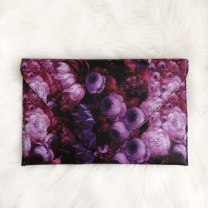 Girl Shoppe clutch